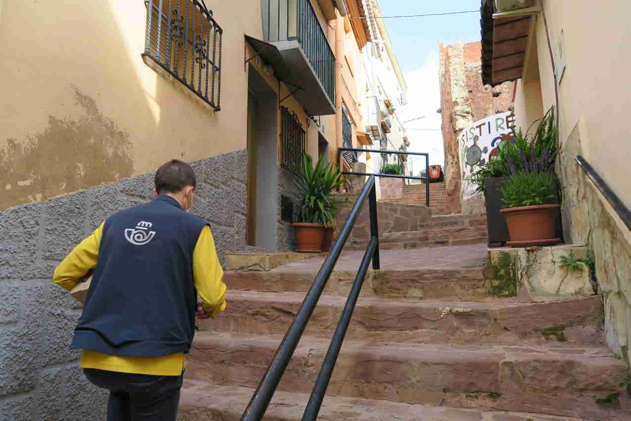 Un cartero rural de Correos.