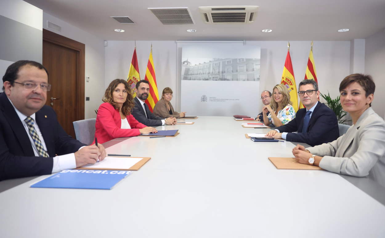 Gobierno y Generalitat, reunidos en la reactivación de la mesa de diálogo este miércoles en Moncloa. EP