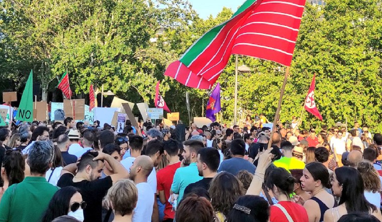 Manifestación contra los incendios. @rodrigochumbo 