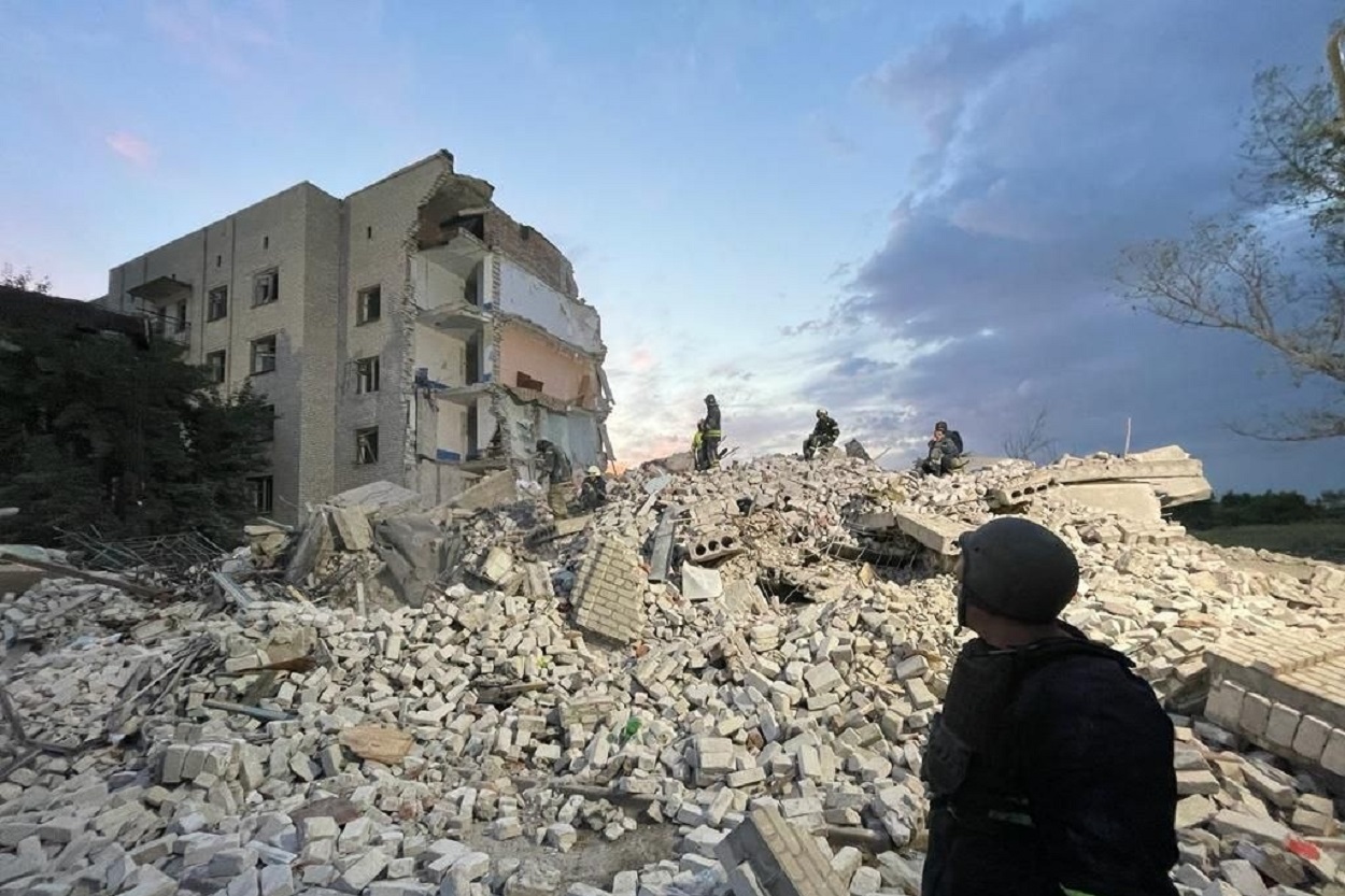 Imagen de un edificio bombardeado en Chasiv Yar (Donetsk). EP / Pavlo Kirilenko