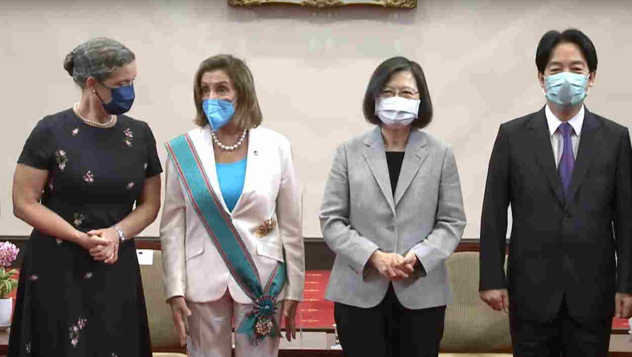 La presidenta de la Cámara de Representantes de Estados Unidos, Nancy Pelosi , con la presidenta de Taiwán, Tsai Ing Wen- E.P