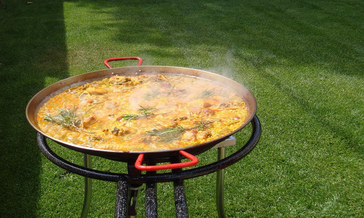 Imagen de una paella valenciana. Pixabay