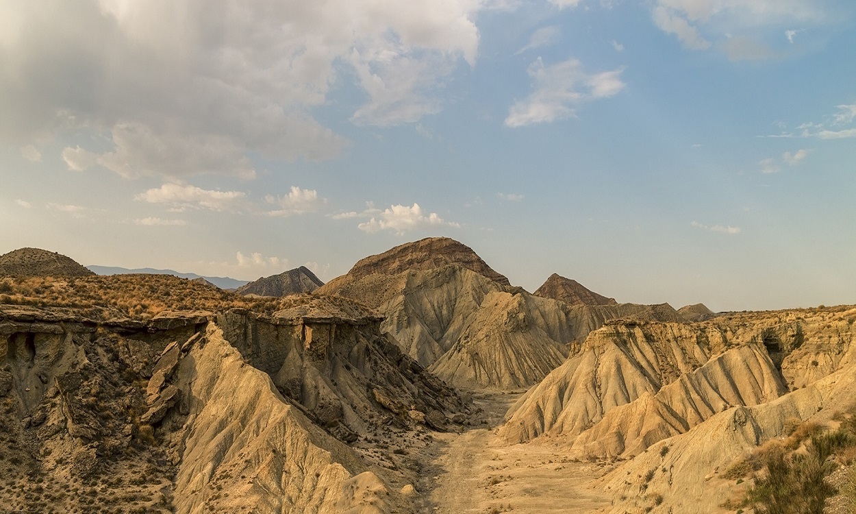 Planes de interior para aquellos a quienes no les gusta la playa. En la imagen, el Desierto de Tabernas, en Almería. EP