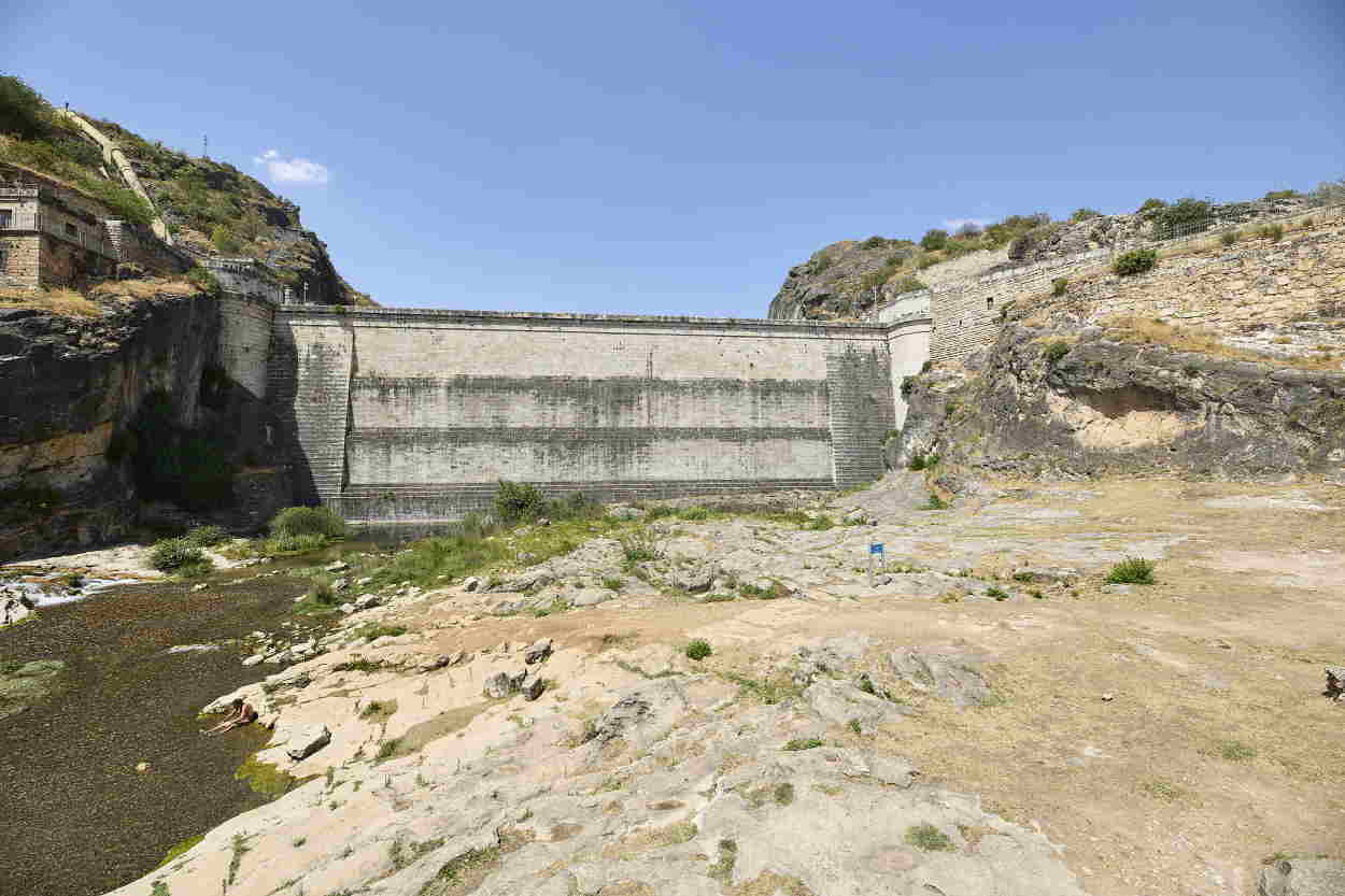 Sequía en el embalse del Portón de Oliva en Torrelaguna. Europa Press