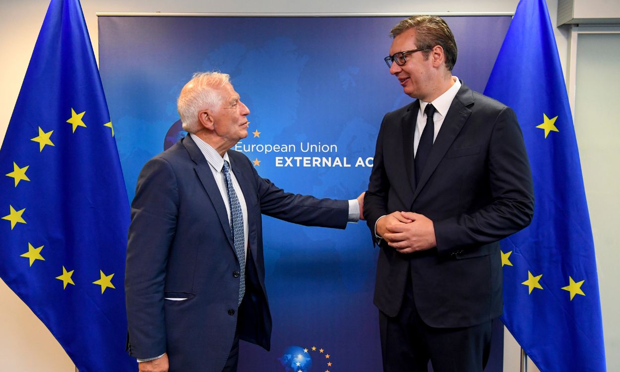 El Alto Representante de Asuntos Exteriores de la UE, Josep Borrell, y el presidente de Serbia, Aleksandar Vucic. EP.