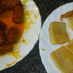 Queso fundido con chistorra y en salada y bacalao con salsa vinagreta
