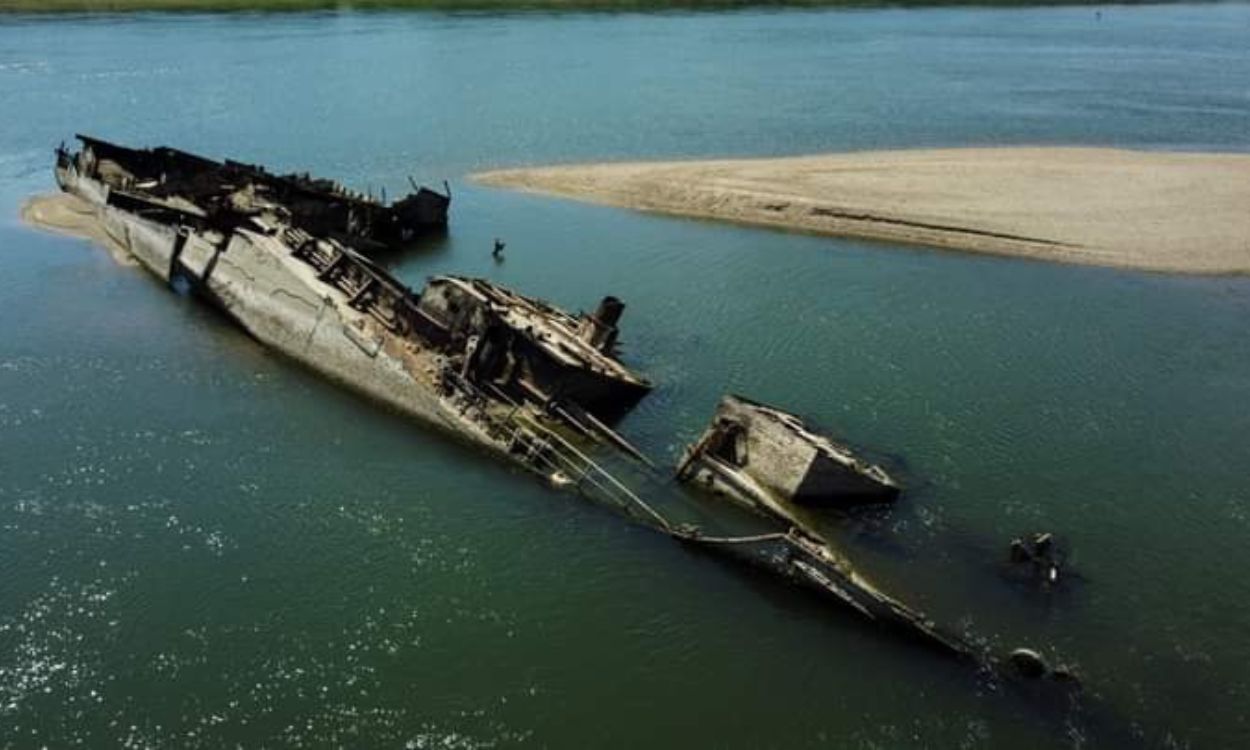 Buque de guerra de la Segunda Guerra Mundial, al descubierto en el río Danubio