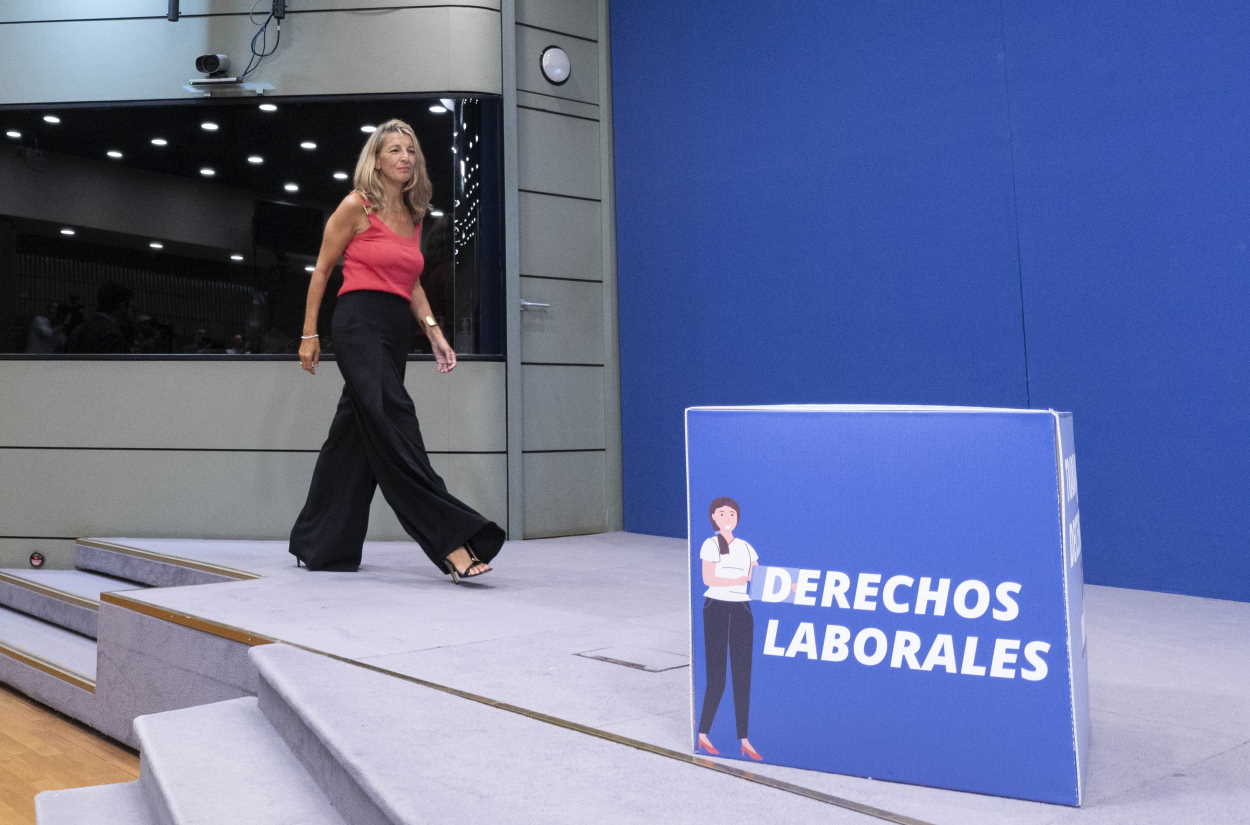 La vicepresidenta segunda del Gobierno y ministra de Trabajo y Economía Social, Yolanda Díaz, comparece en rueda de prensa tras una reunión con responsables de la Asamblea Ciudadana por el Clima. Europa Press