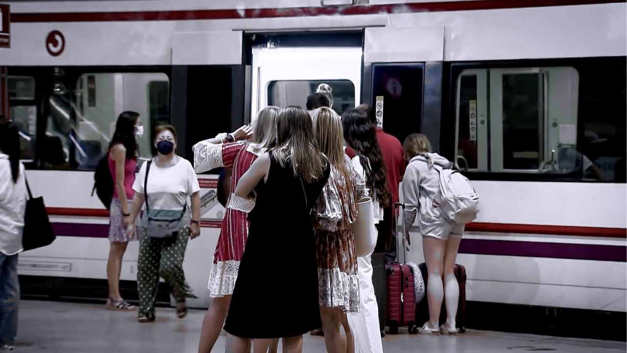 Pasajeros en la estación de atocha Renfe