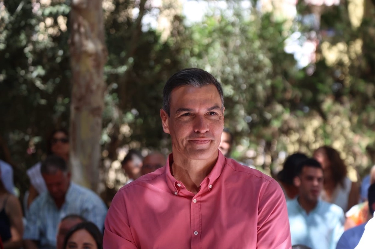 El presidente del Gobierno, Pedro Sánchez, hoy en Sevilla en el primer acto de la campaña 'El Gobierno de la Gente' JOAQUÍN CORCHERO/EP