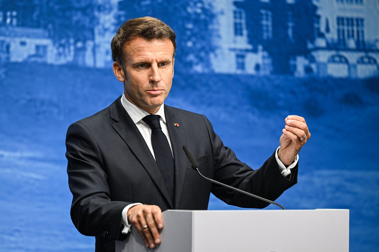 El presidente galo, Emmanuel Macron, durante una rueda de prensa en una cumbre del G7. EP.