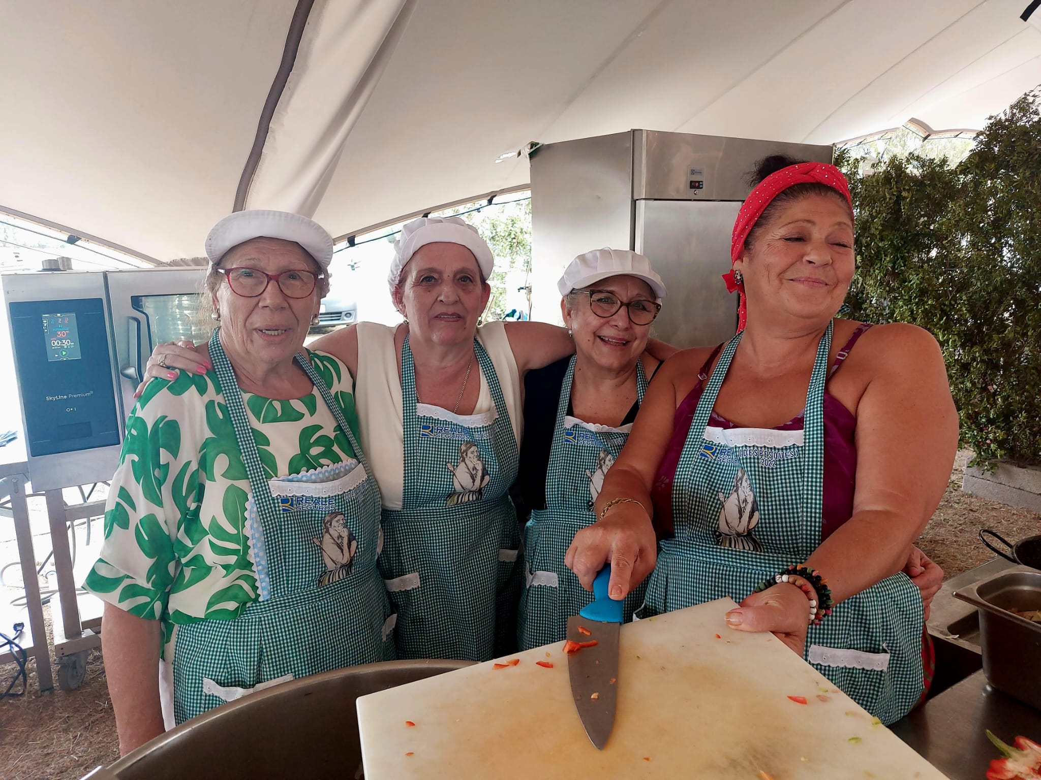 Las cocineras gitanas Sebastiana (Sebas), María Carrasco, La Papu y Margara de Mané en Despesques 22