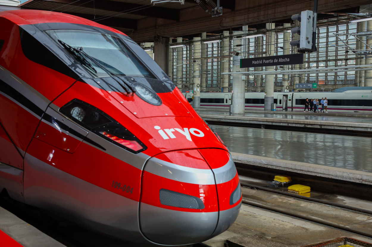 Tren de Iryo en la estación de Atocha de Madrid. Fotografía Fernando Coto