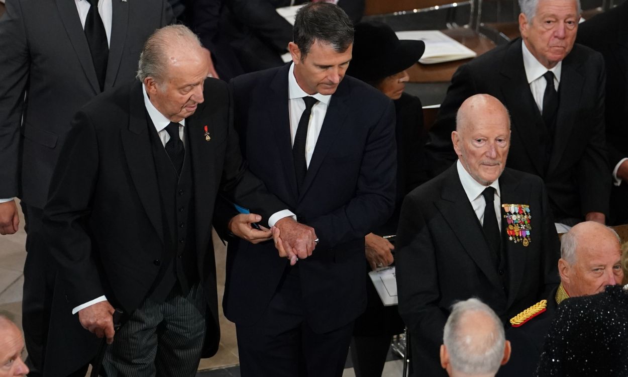 Juan Carlos I en el funeral de la reina Isabel II. EP.