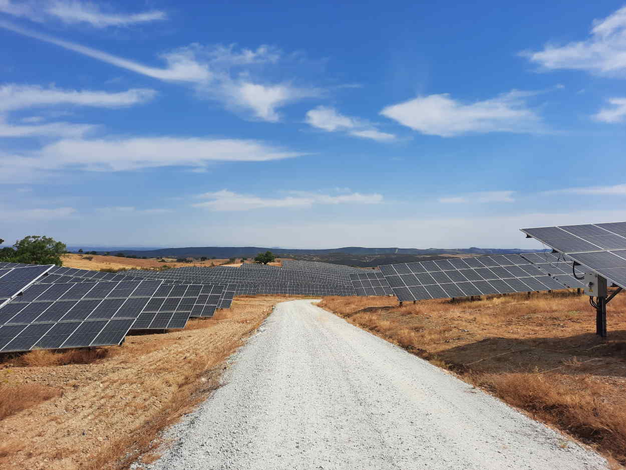 Imagen de una instalación fotovoltaica de Iberdrola en Cedillo