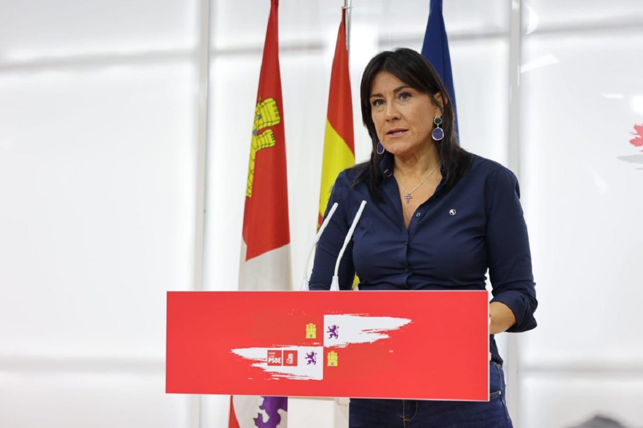 Foto PSOECYL. Ana Sánchez durante la rueda de prensa.