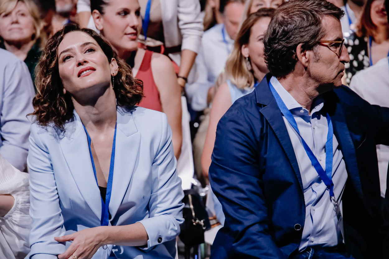 La presidenta de la Comunidad de Madrid, Isabel Díaz Ayuso, y el presidente del PP, Alberto Núñez Feijóo. EP