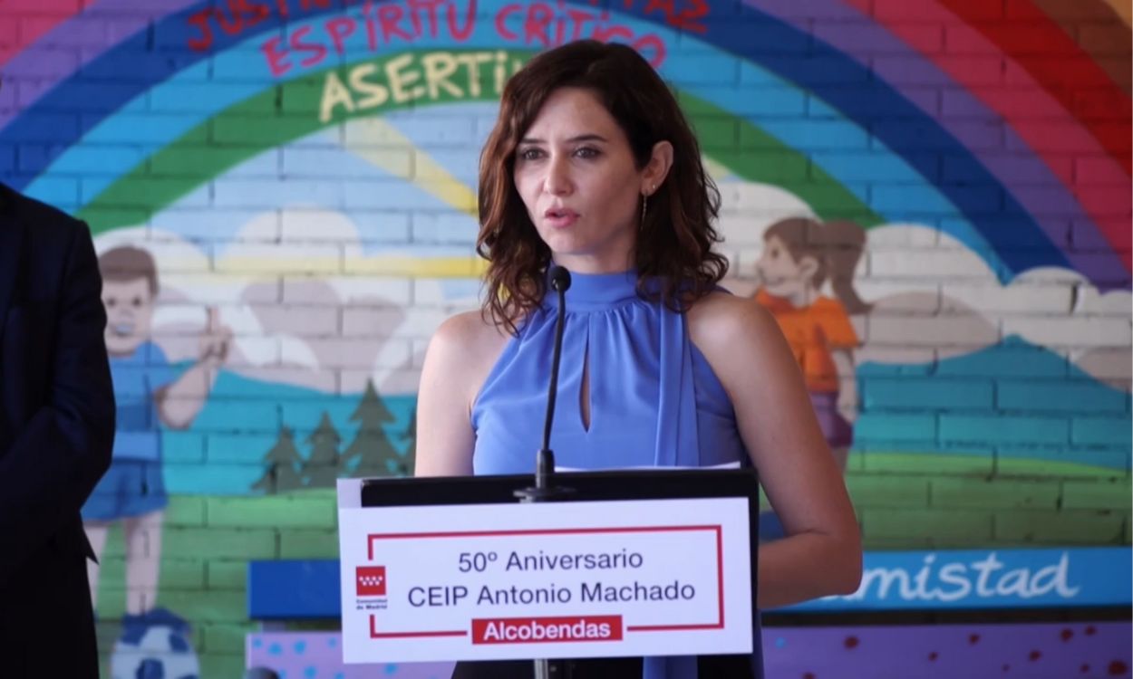 Isabel Díaz Ayuso en el CEIP Antonio Machado. EP.