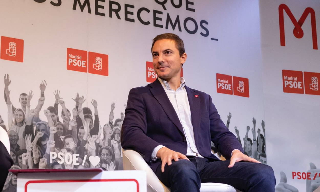 El secretario general del PSOE-M, Juan Lobato, durante su intervención en las Jornadas de Vivienda de Getafe. PSOE-M