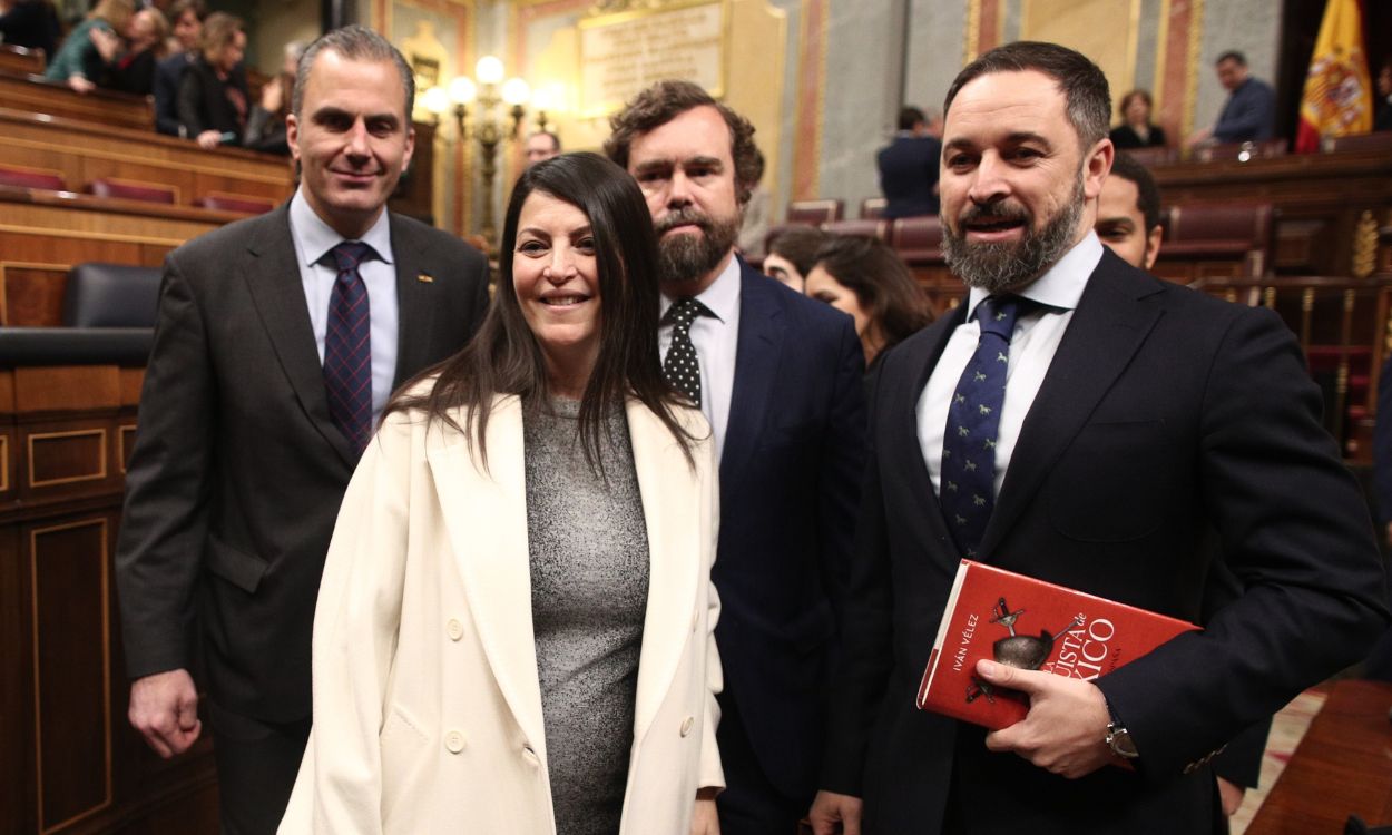 Javier Ortega Smith, Macarena Olona, Iván Espinosa de los Monteros y Santiago Abascal en el Congreso de los Diputados en 2020