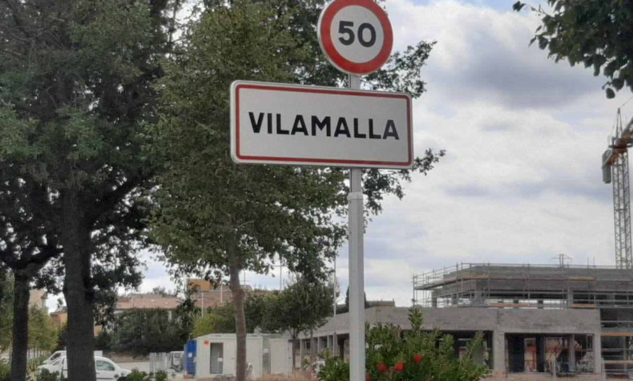 Entrada a Vilamalla. Juan Luis Valenzuela