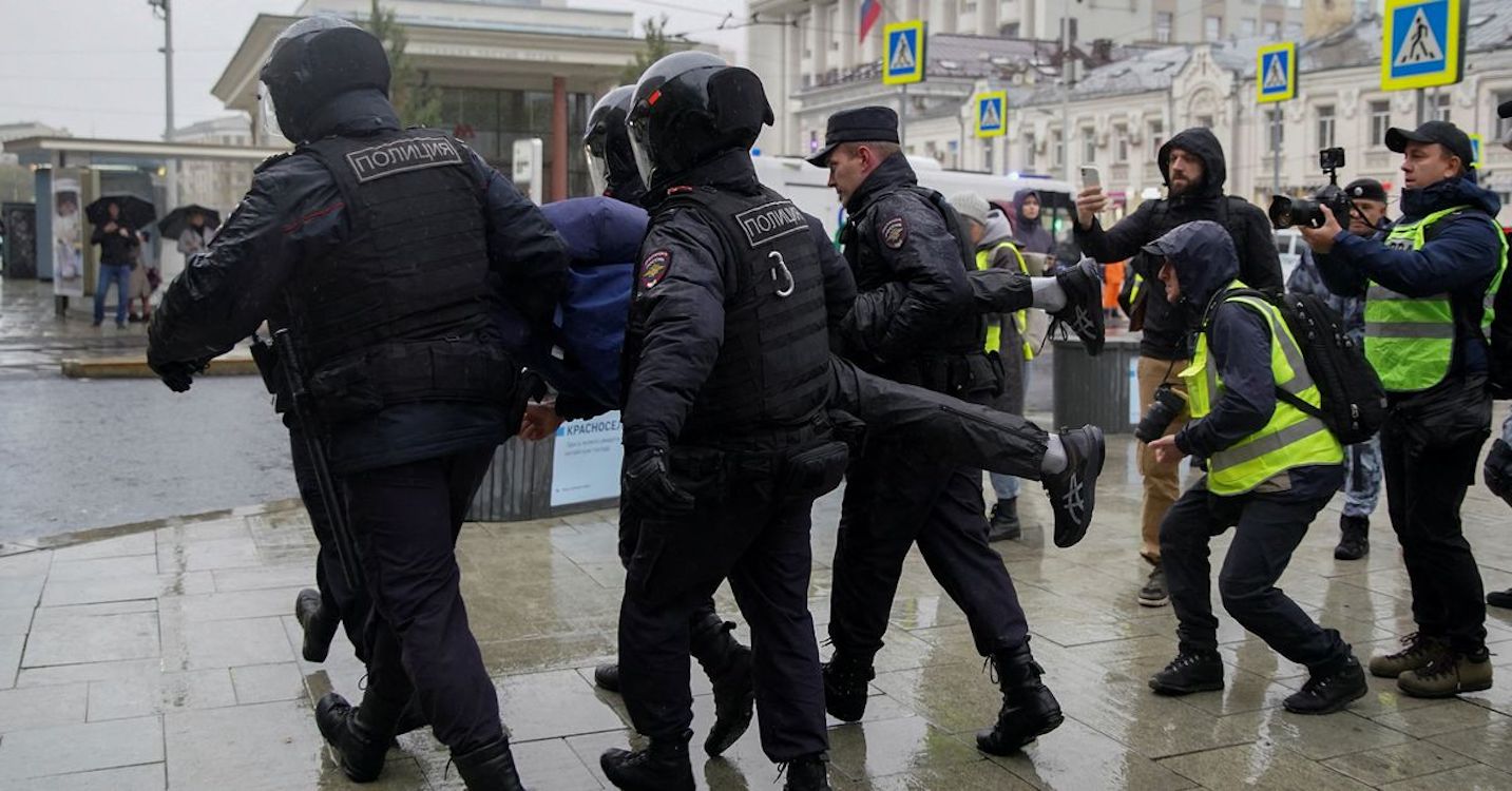 Detenidos en las protestas en Rusia. Reuters