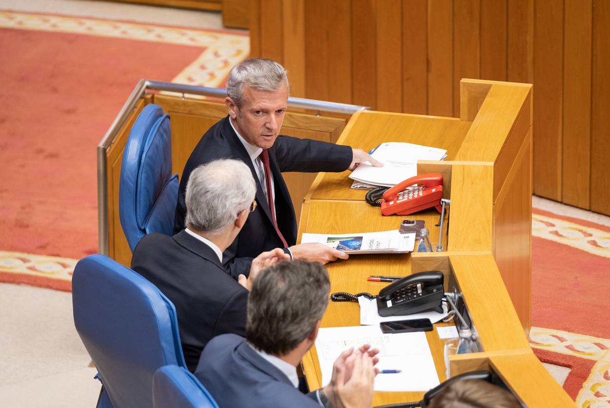 Alfonso Rueda, presidente de la Xunta, hoy en el Parlamento gallego (Foto: Xunta de Galicia).