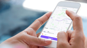 Andalucía aprueba el decreto sobre VTC que solo excluye dos peticiones del taxi. EP.