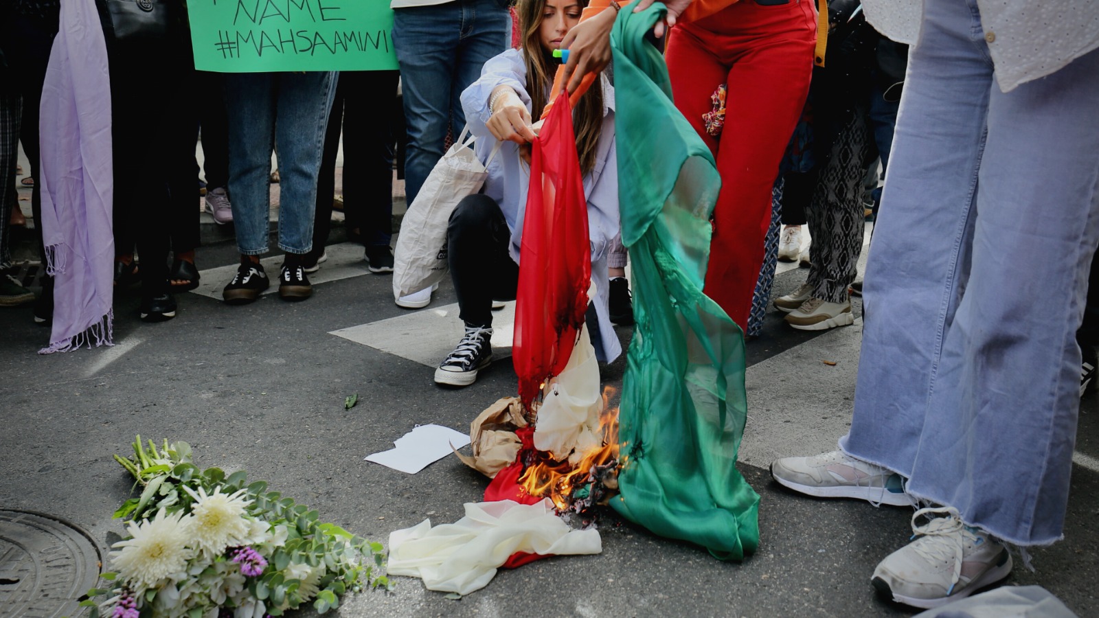 Protesta ante la Embajada de Irán en Madrid por la muerte de Mahsa Amini. EP.