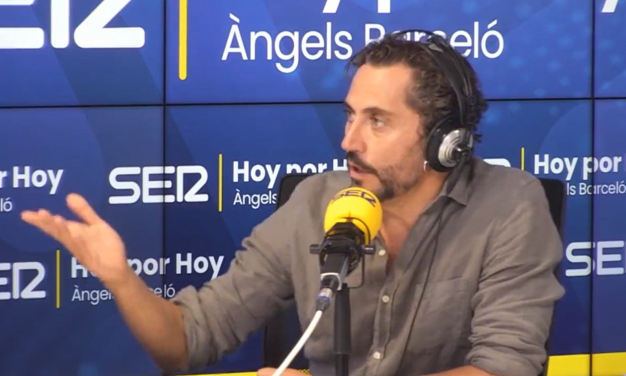 Paco León, en 'Hoy por hoy', presentado por Àngels Barceló en la Cadena Ser