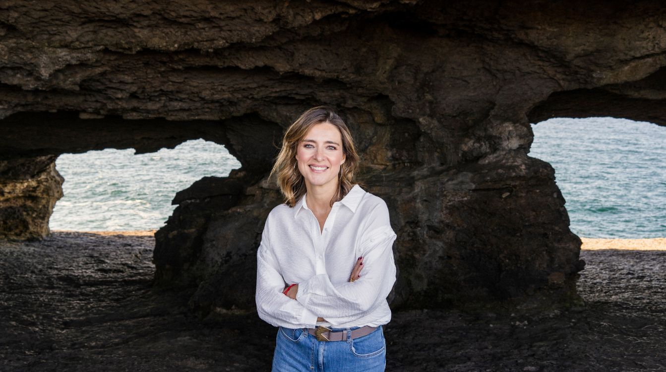 Uno de los escenarios más mágicos de la novela de Sandra Barneda es la cueva de la Ojerada, donde los personajes descubren juegos adolescentes como el de la botella. (Foto: Carlos Ruiz B.k.)