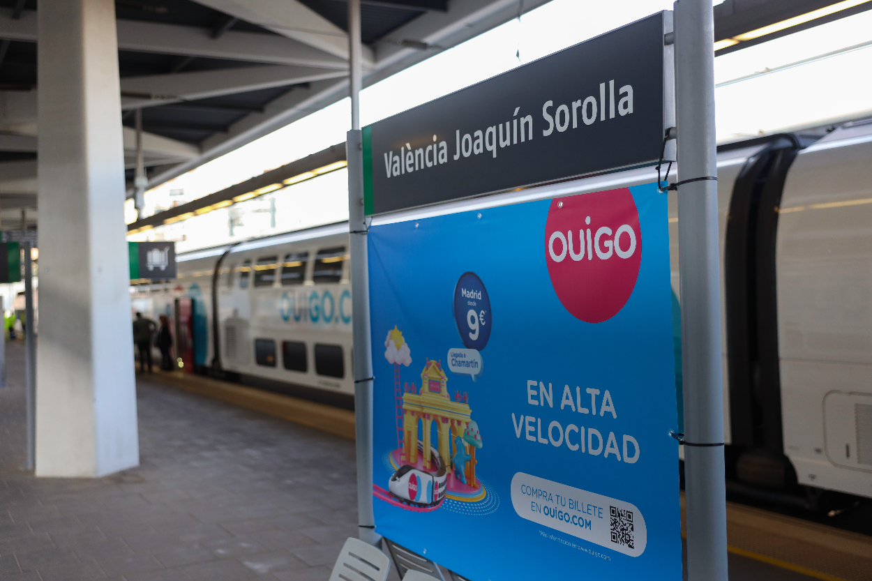 El tren de Ouigo llega a Valencia. Foto: Fernando Coto