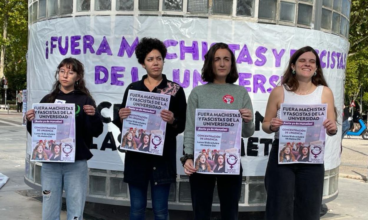 Representantes de las estudiantes en la Universidad Complutense de Madrid, pertenecientes a la asociación feminista Libres y Combativas del Sindicato de Estudiantes