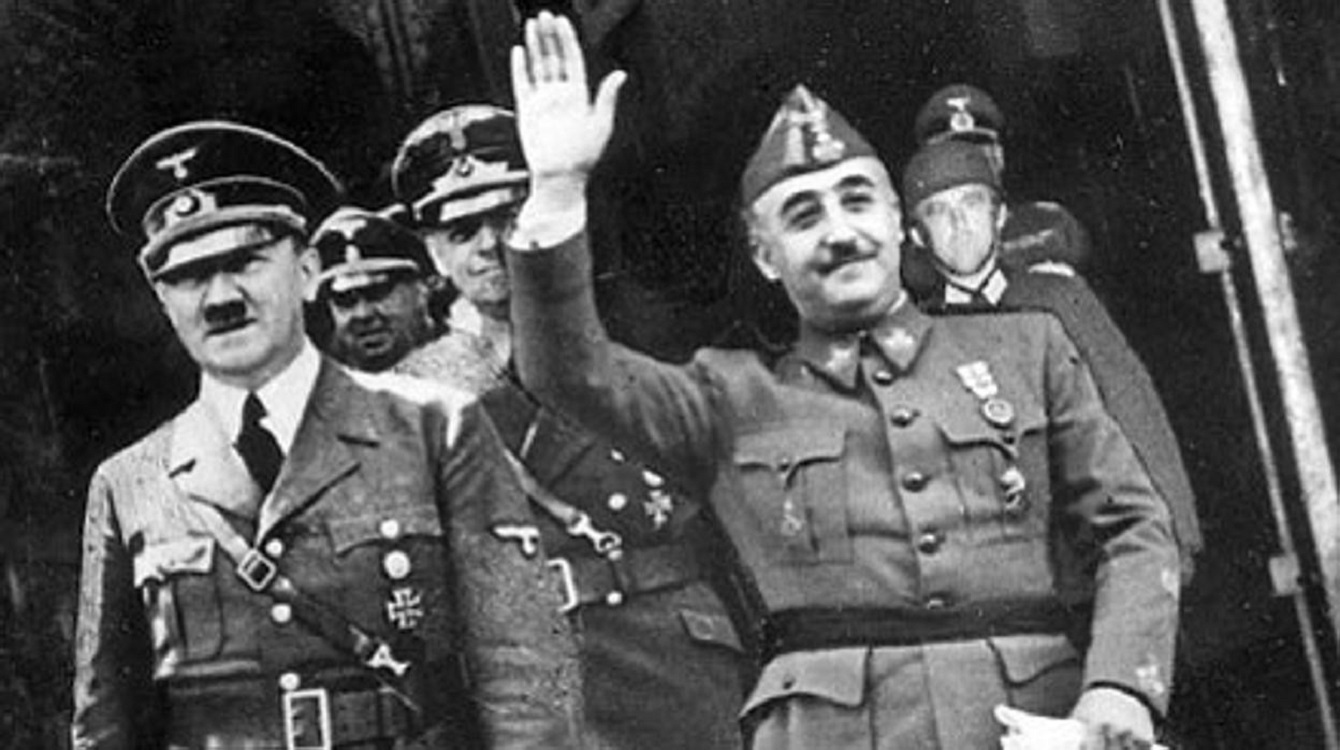 Francisco Franco (derecha) con Adolf Hitler, en una imagen de archivo.