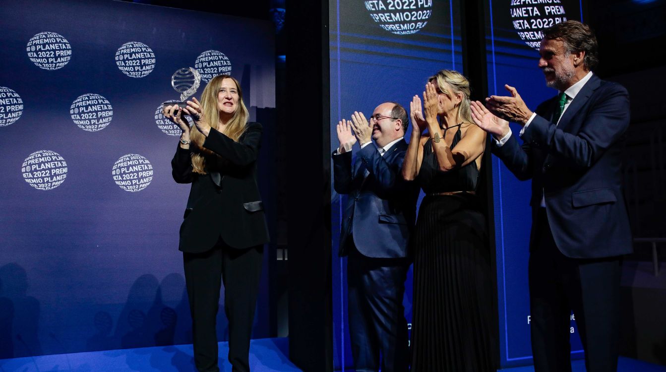 Luz Gabás ha ganado la 71 edición del Premio Planeta y Cristina Campos ha quedado finalista (Foto: Europa Press)