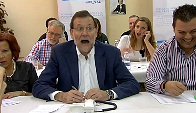Momento de la reacción de Mariano Rajoy cuando le anuncian como "presidente de la República".