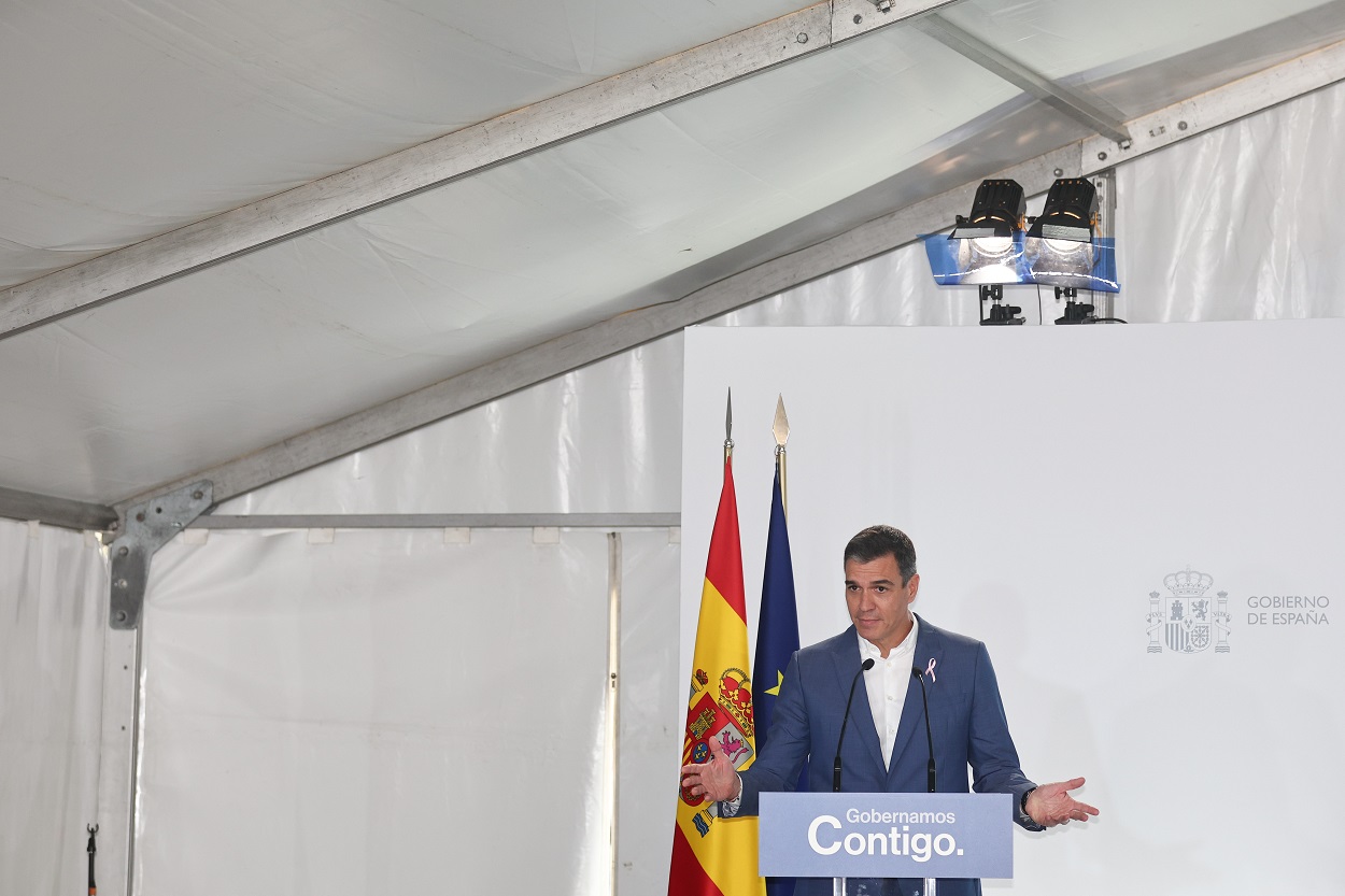 El presidente del Gobierno, Pedro Sánchez llega interviene durante la firma del convenio que impulsa la ‘Operación Campamento’. EP.