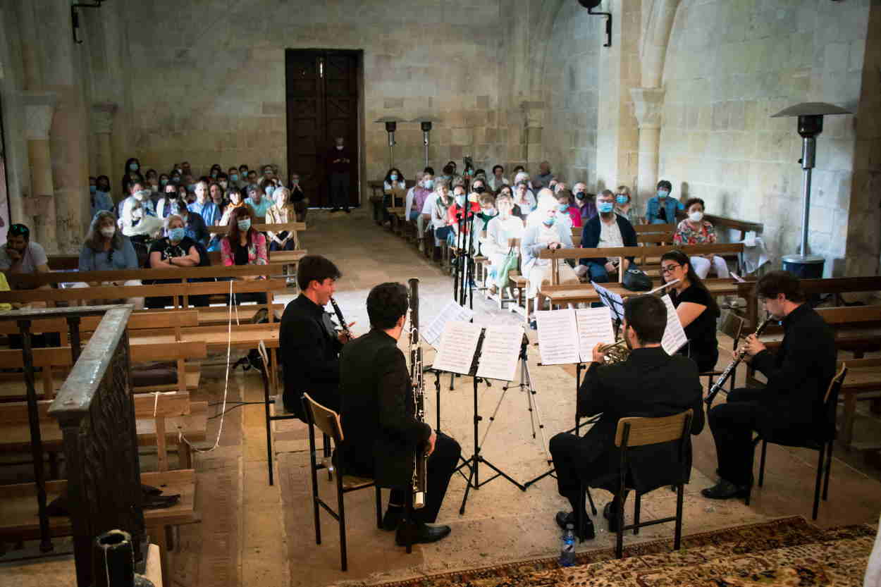 Estos jóvenes músicos se sienten felices de poder conectar con su música entre ellos y con el público