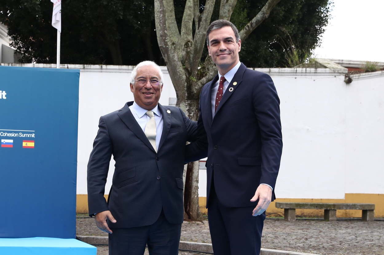 El primer ministro de Portugal, Antonio Costa, y el presidente del Gobierno de España, Pedro Sánchez. EP