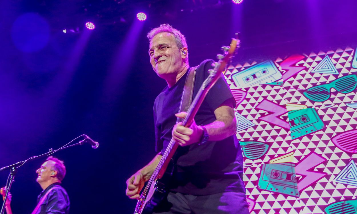 El cantante del grupo Hombres G, David Summers, durante su concierto en el Wizink Center, a 22 de octubre de 2021, en Madrid (España).