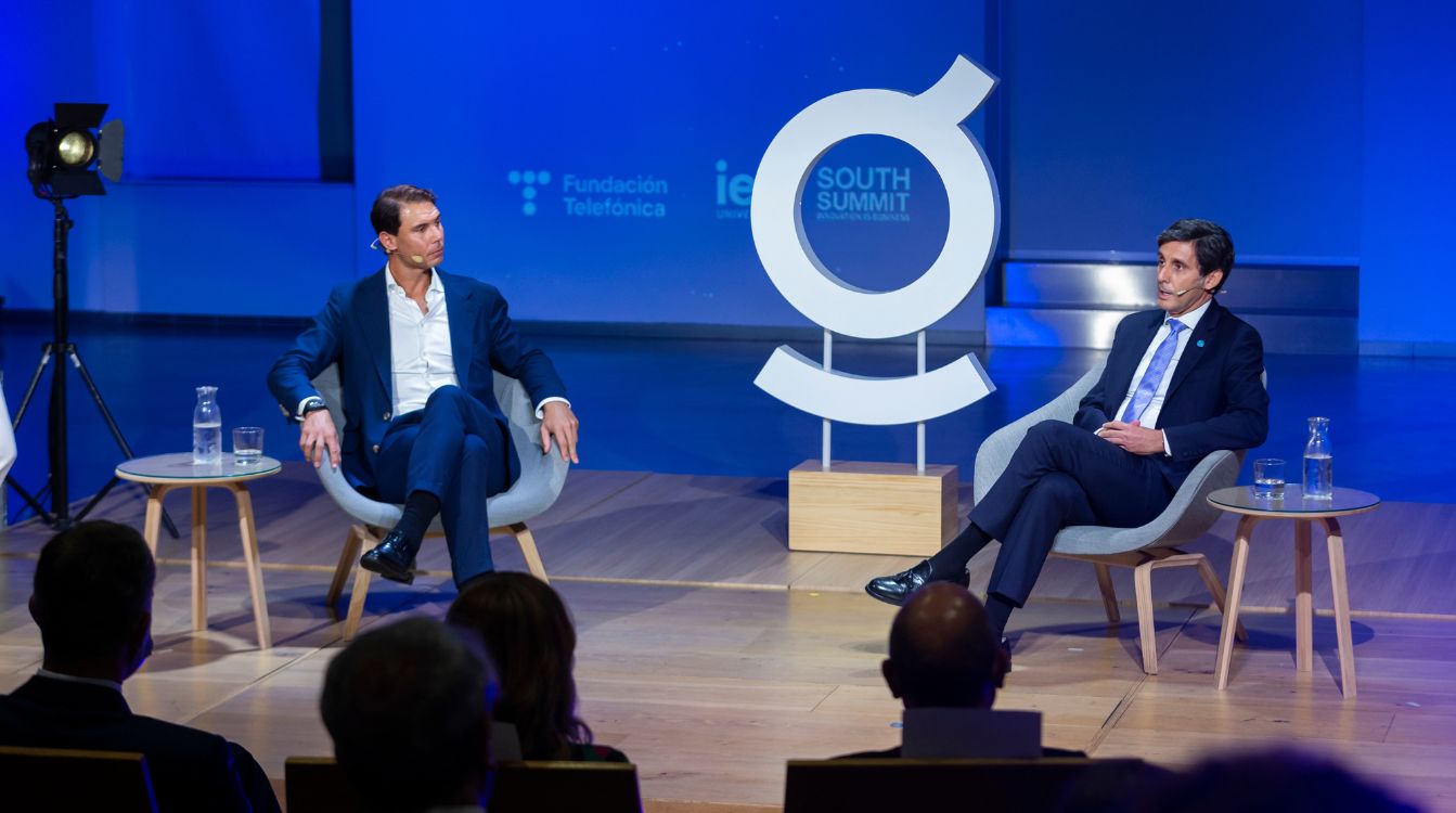 Un momento de la conversación que mantuvieron el tenista Rafa Nadal y José María Álvarez-Pallete, presidente ejecutivo de Telefónica, durante la inauguración de enlightED 2021, dedicado a debatir las claves para reducir la brecha educativa en la era digital
