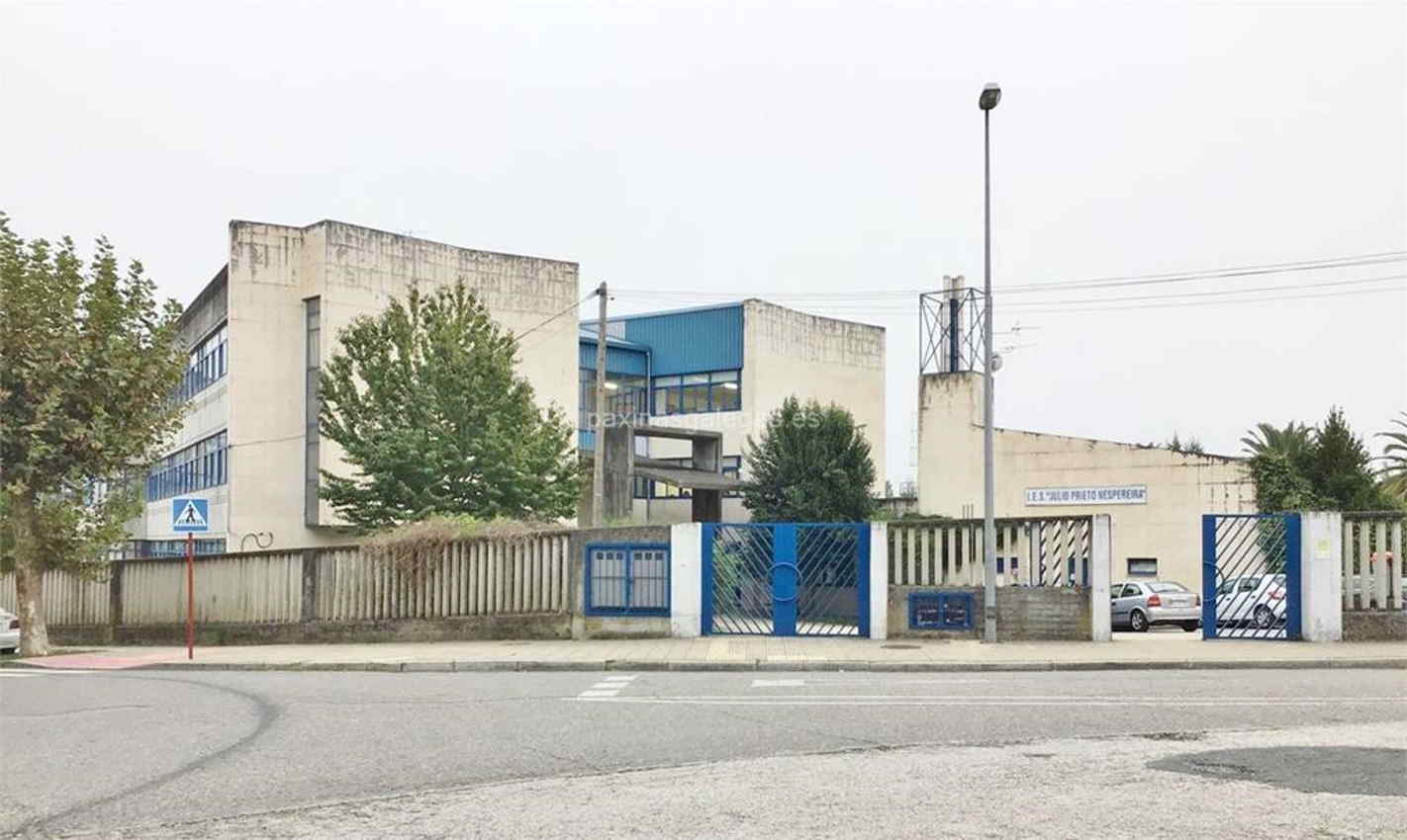 Exterior del Instituto Julio Prieto Nespereira en Ourense