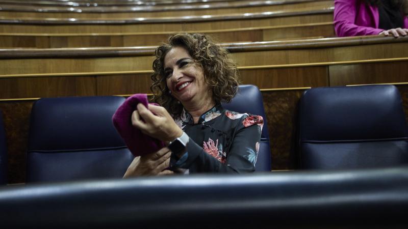 La ministra de Hacienda, María Jesús Montero, durante una sesión plenaria en el Congreso de los Diputados