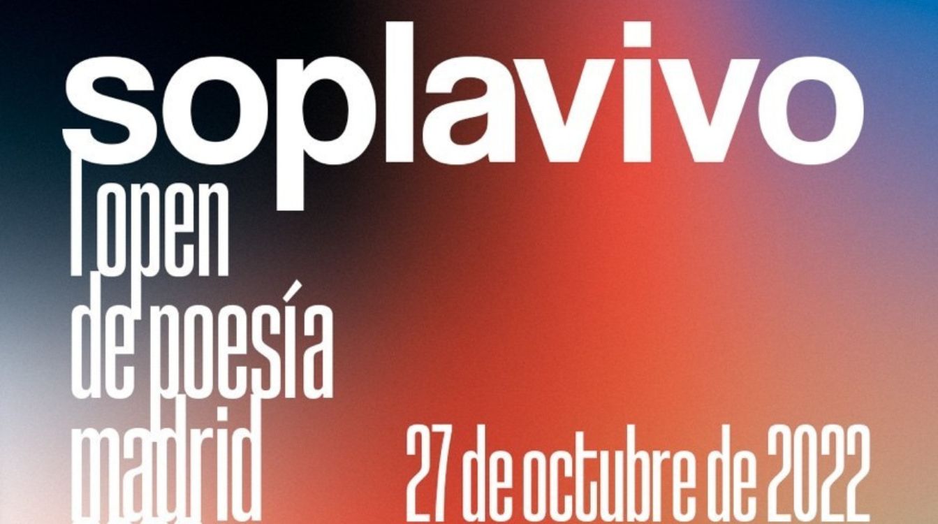 Soplavivo es un Open de poesía en el que ocho poetas participan en pruebas de improvisación, escritura en directo y declamación de poemas