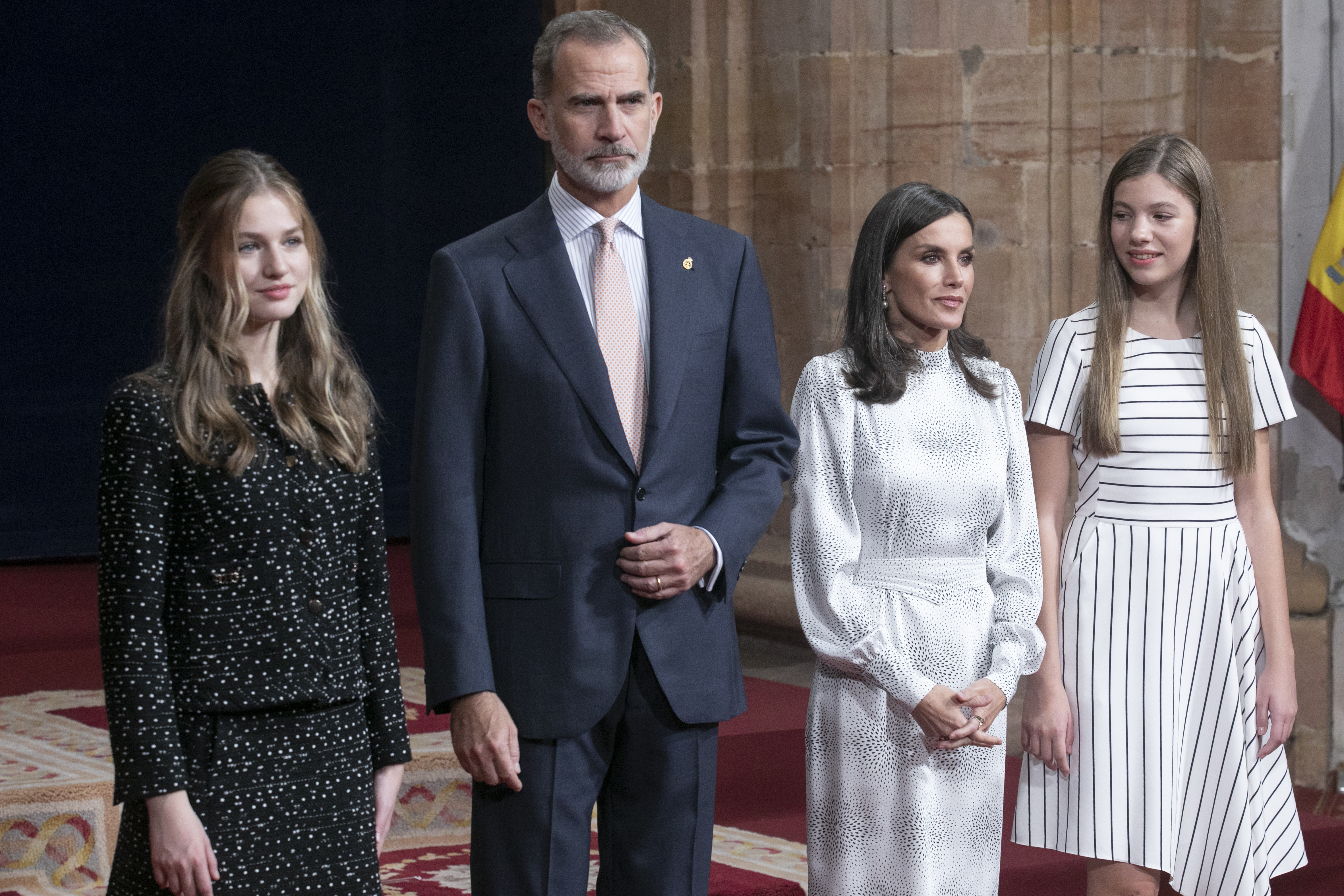 Los reyes, la princesa y la infanta, durante la recepción de los premiados. EP