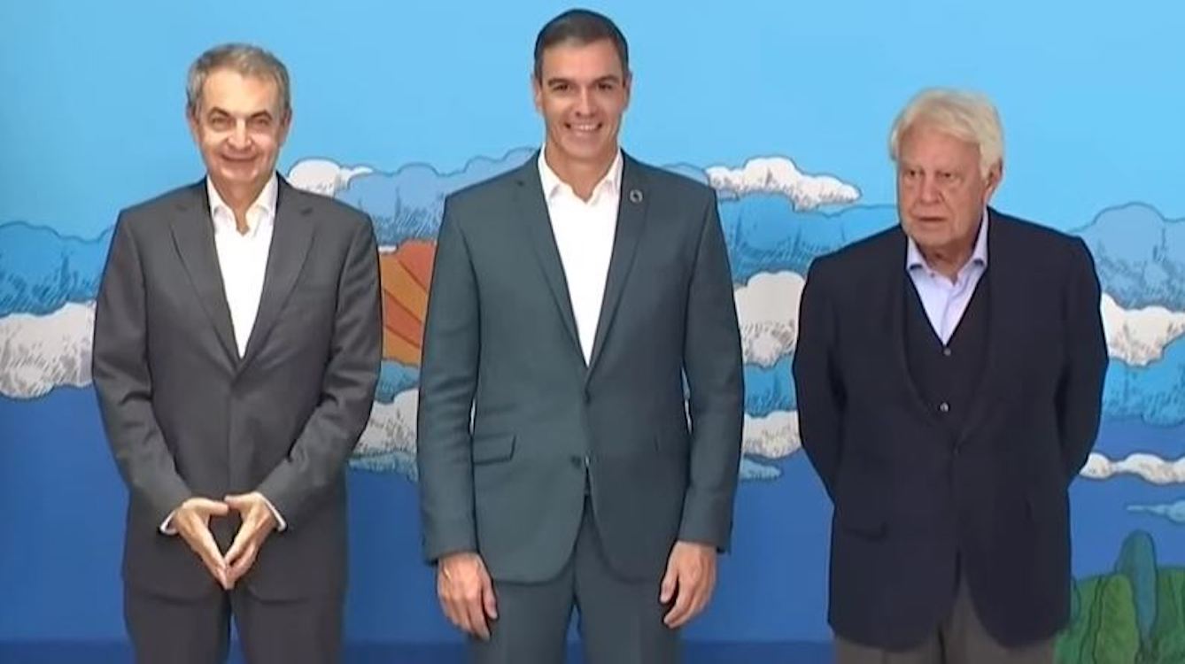 Zapatero, González y Sánchez en un acto conjunto. Archivo / EP