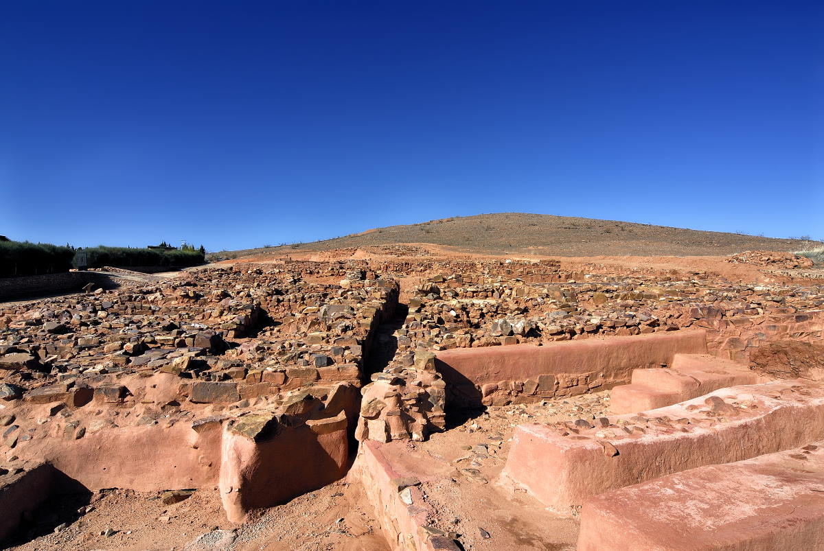 Yacimiento íbero en el Parque arqueológico del Cerro de las Cabezas, en Valdepeñas.  © Turismo de Castilla-La Mancha | David Blázquez