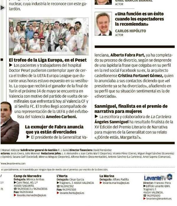 Alberto Fabra escoltado por la Policía a su salida del acto, en el que le esperaban los trabajadores de Canal Nou al grito de "dimisión". Imagen de un vídeo de 'Las Provincias' Alberto Fabra escoltado por la Policía a su salida del acto, en el que le esperaban los trabajadores de Canal Nou al grito de "dimisión". Imagen de un vídeo de 'Las Provincias'