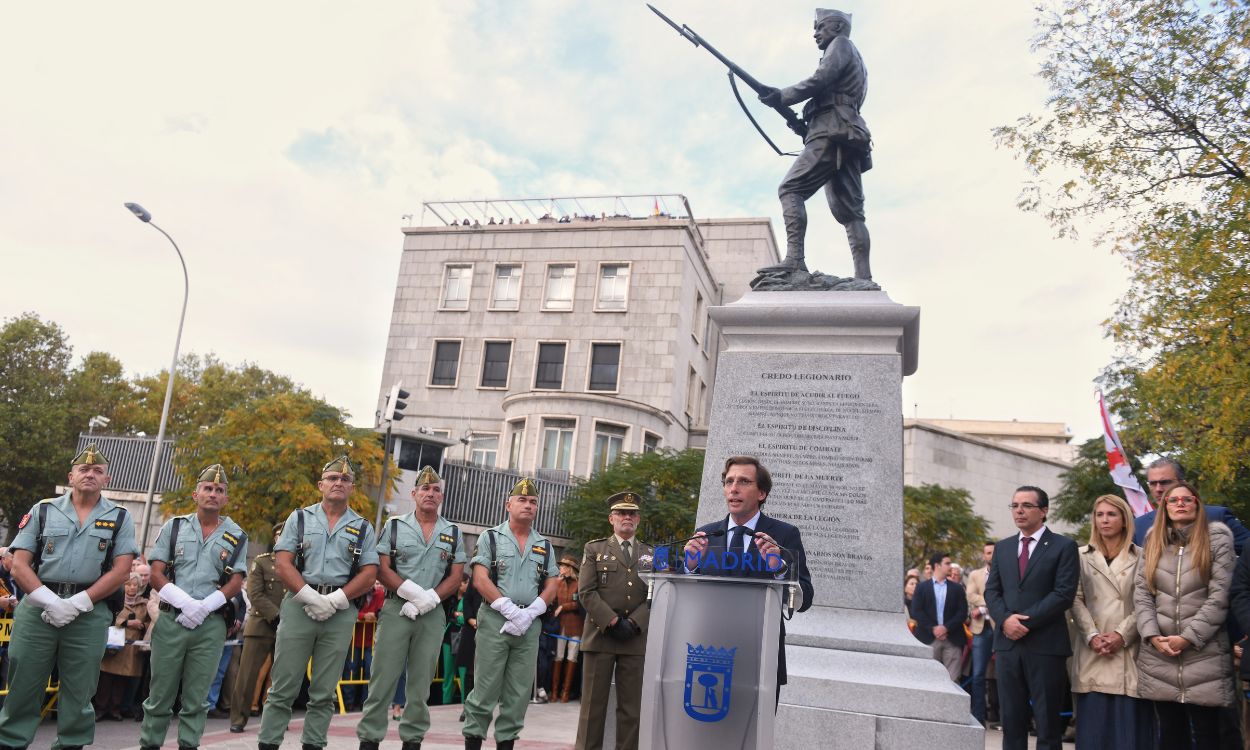 El alcalde de Madrid, José Luis Martínez Almeida, interviene en la inauguración de la Estatua al Legionario. EP.