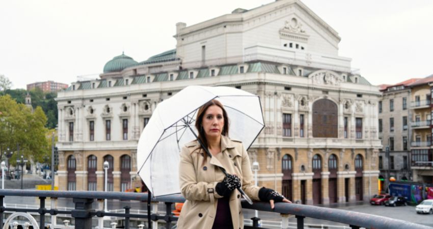 Dolores Redondo en el Teatro Arriaga de Bilbao. Imagen Carlos Ruiz B.K.